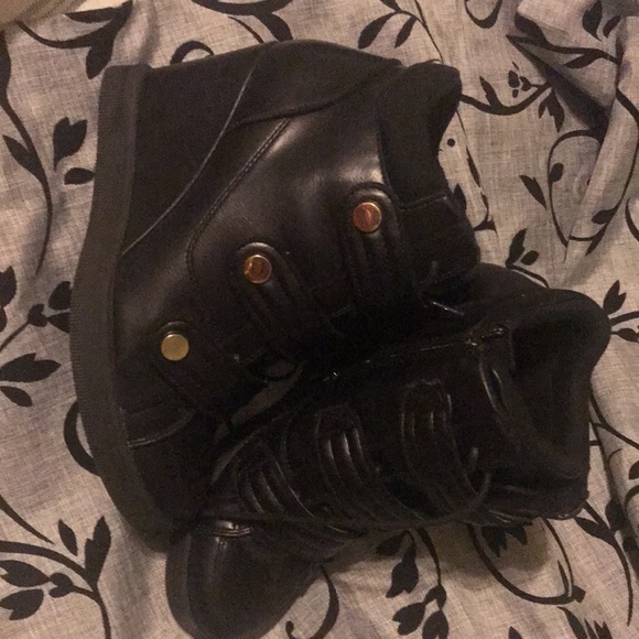 Black Aldo high heel boots - Picture 2 of 5